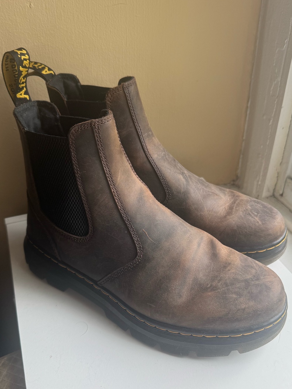 Women’s Size 10 Dr. Martens Embury Chelsea Boots in brown Crazy Horse leather